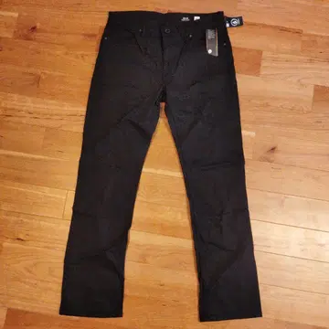 미사용 새상품 VOLCOM 치노 팬츠 32