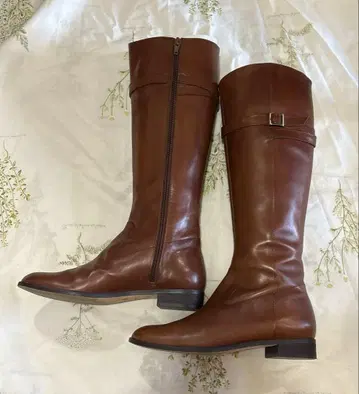 오데트 에 오딜 롱 부츠 23.5 USED