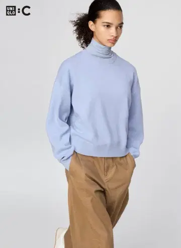유니클로 스무스 코튼 크루넥 스웨터 61 blue S 사이즈 새상품