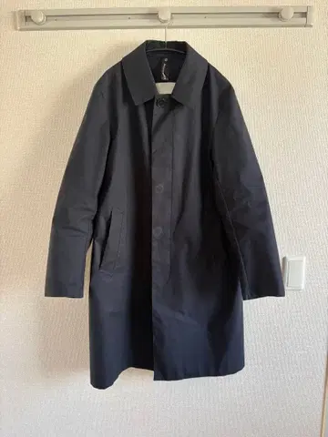 매킨토시 맨체스터 코트 베이지 38 사이즈 행거