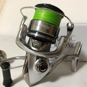 새상품급 시마노 스트라딕 STRADIC 4000XG 라인 포함 고메쿠사스