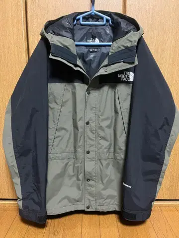 새상품급!! THE NORTH FACE 마운틴 라이트 자켓 XL