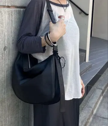 미사용 스와로바닥 숄더백 이아파피요네