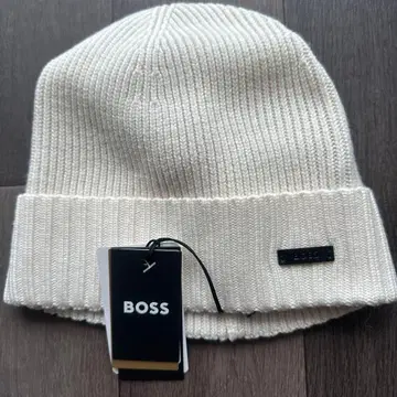 BOSS 아이보리 니트 모자 남성용