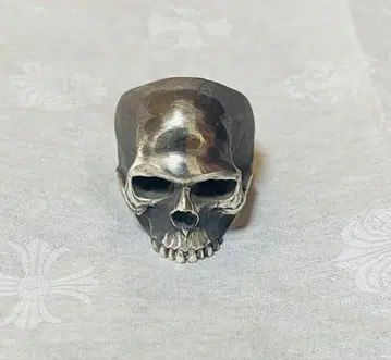 코츠 앤 해킷 Courts and Hackett 스컬 반지