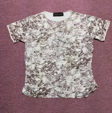 말라얀 페조스키 반팔 셔츠