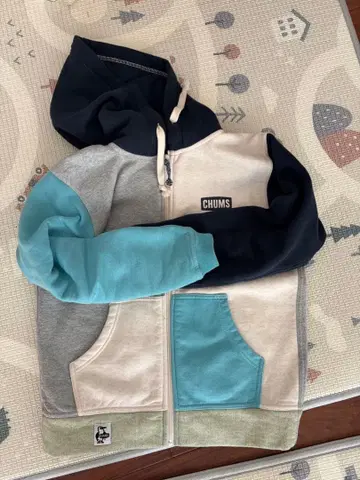 CHUMS 풀 집업 후드티 멀티 컬러