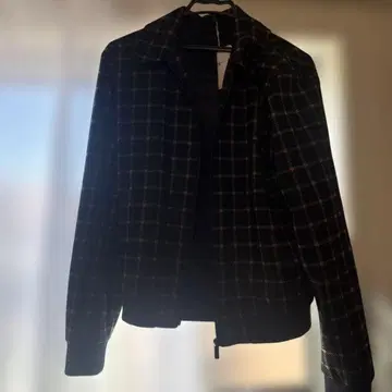 에네스베 네이비 계열 체크 무늬 자켓 사이즈 1