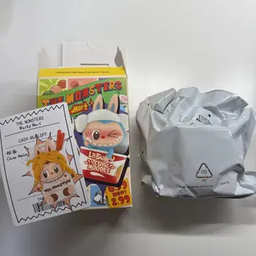 THE MONSTERS Wacky Mart 라부부 LABUBU 피규어