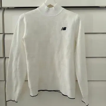 뉴발란스 골프 스웨터 화이트 사이즈 1