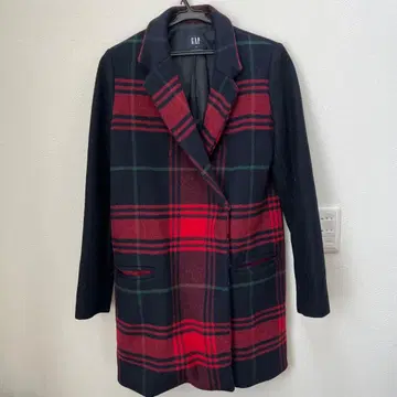 GAP 체크 무늬 테일러드 자켓