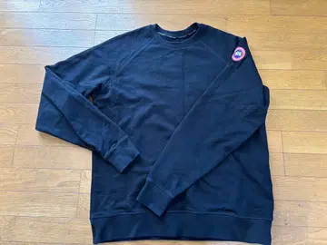 Canada Goose 블랙 크루넥 맨투맨