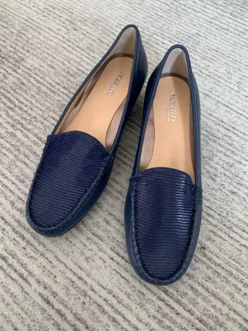 미사용 마드라스 모데로 네이비 로퍼 22.5