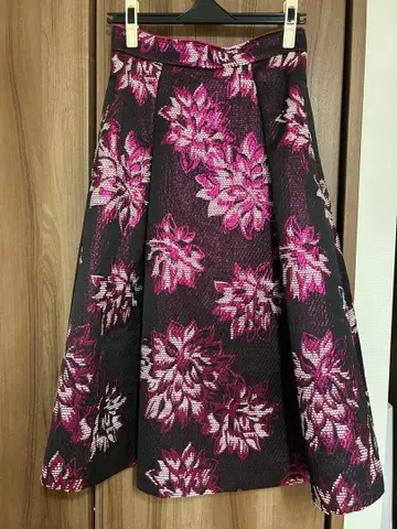 snidel 플레어 스커트 꽃무늬