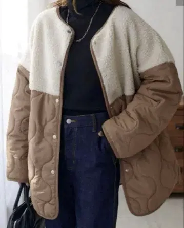 discoat 보아 절개 퀼팅 코트 모카 M