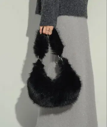 [ 새상품, 미사용 ] 퍼 문백 블랙 NEUNA