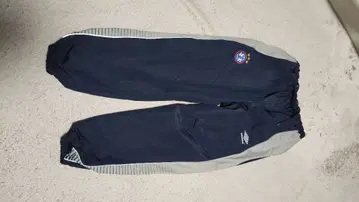9090 x UMBRO 나일론 팬츠