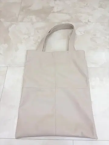 [ 새상품 ] EMMETI 엠메티 토트백 화이트