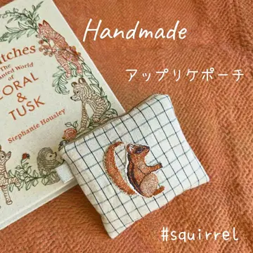 핸드메이드 CORAL&TUSK 린넨 아플리케 자수 파우치