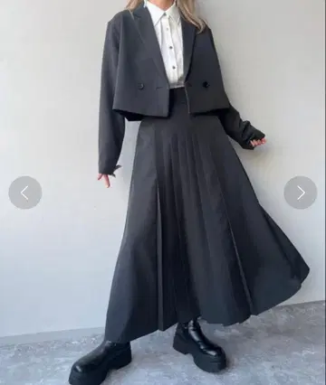 HARE 셋업 숏 자켓 플레어 플리츠 스커트