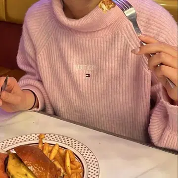 타미힐피거 니트