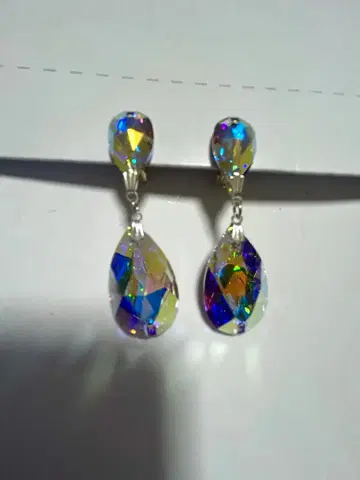 귀찌 대형 스와로브스키 눈물형 고져스 엘레강트 오리지널