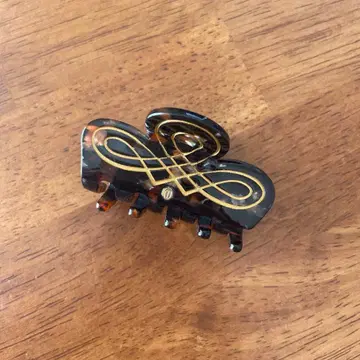 MUCHA 캘리그래피 헤어 클립 M