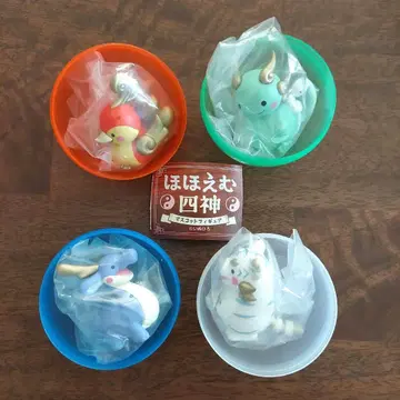 미소 짓는 사신 마스코트 피규어