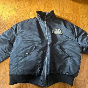 에디토리얼 부 MA-1 자켓 L 사이즈