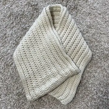 어반 리서치 아크릴 리브 머플러