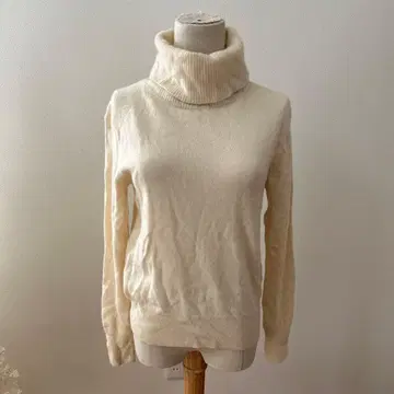 유니클로 캐시미어 터틀넥 M 아이보리