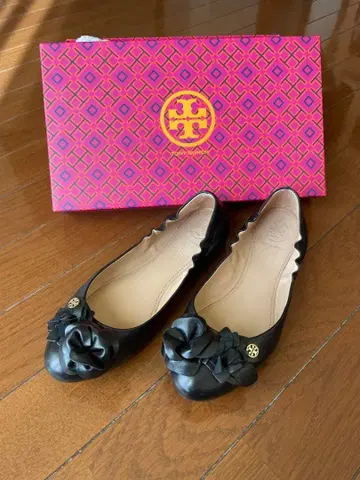 토리버치 플랫슈즈 22.5cm