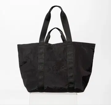 WCJ 나일론 토트백 블랙 (안쪽은 라이트 그린)