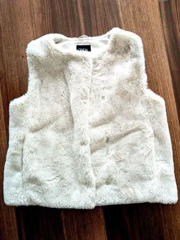 ZARA 키즈 퍼 베스트