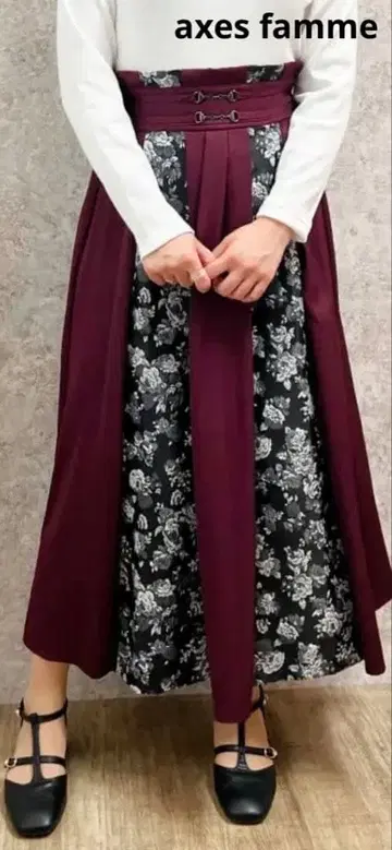 엑시즈팜 플라워 자카드 절개 스커트 F 보르도