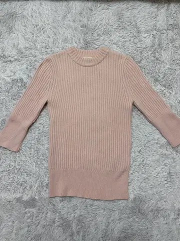 DEMYLEE 데 핑크 니트