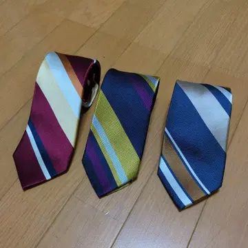 스트라이프 넥타이