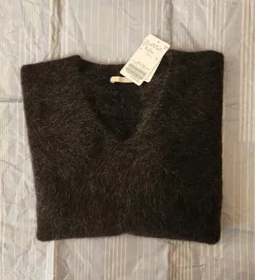 2025 라이트 퍼 V 뉴앙스 풀오버 블랙 퍼