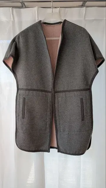 로라 애슐리 롱베스트