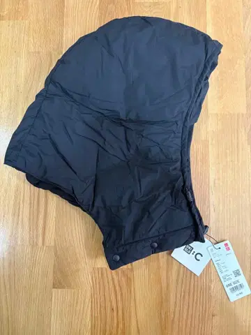 새상품 미사용 UNIQLO:C 나일론 후디드 넥워머 블랙
