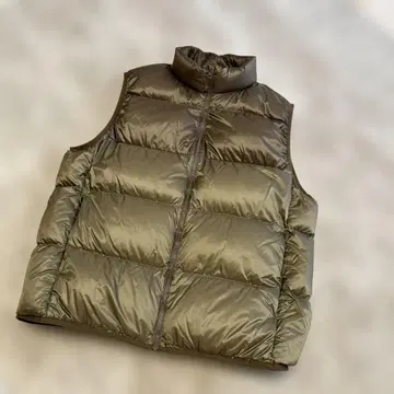 [ 새상품급 ] UNIQLO 울트라 라이트 다운 베스트 XL