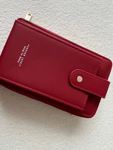 레드 합성 피혁 숄더백