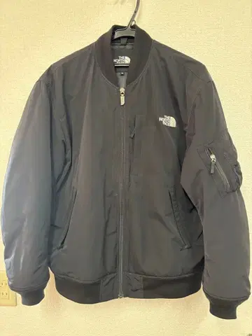 THE NORTH FACE 블랙 MA-1 자켓 M 사이즈
