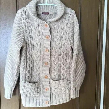 베이지 케이블 니트 가디건