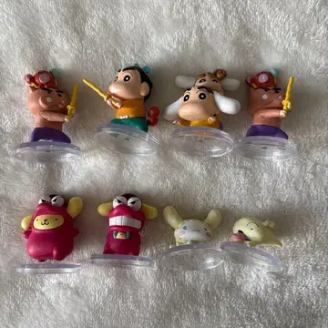 산리오 X 짱구는 못말려(크레용 신짱) 피규어 컬렉션 가챠폰 반다이