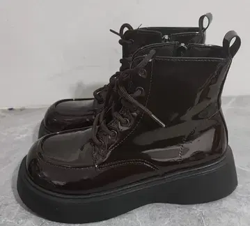 통굽 다크 브라운 레이스업 부츠