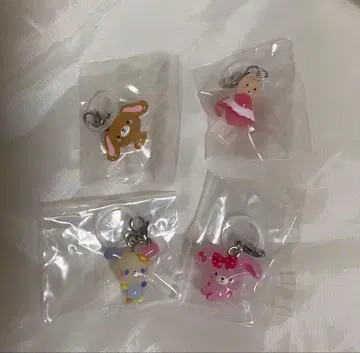 산리오 캐릭터 윳토 메지루시 액세서리 4개 세트