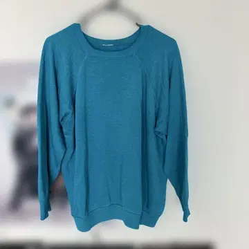 80s 맨투맨 터콰이즈 블루 박스 실루엣