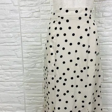 프로즈베일 스커트 도트 무늬 롱 기장 M 새상품급 [2660-19]
