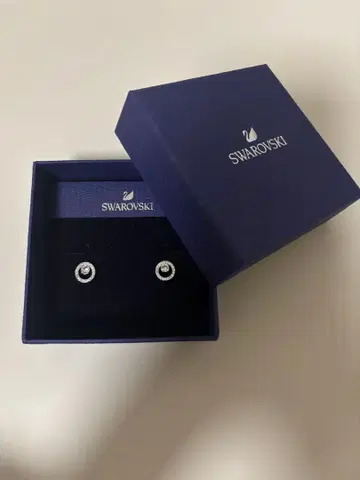 Swarovski 귀걸이